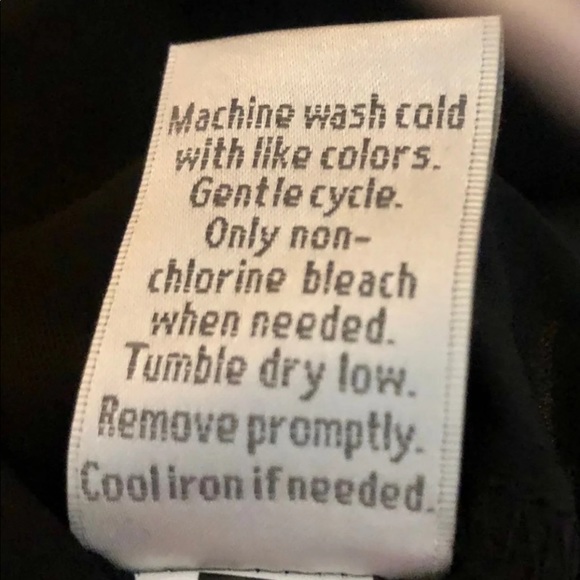 SOLD!! LC LAUREN CONRAD | BLACK SLEEVELESS TUXEDO BLOUSE SZ M - Picture 8 of 10